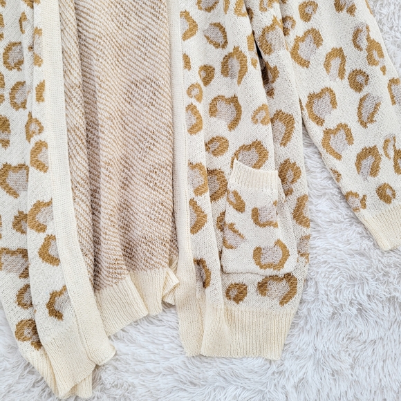 Hayden Plus Size Open Front Leopard Print Knit Cardigan - Picture 3 of 6